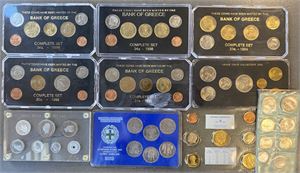 Greek year coinsets, 1965, 1973, 1982, 1988, 1990, 1994, 1998, 2000. (10)