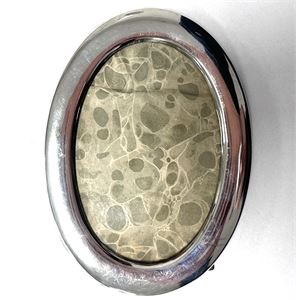 Billedramme i sølv, 830/1000, 11,5 x 8,3 cm, totalvægt 45,32 g.