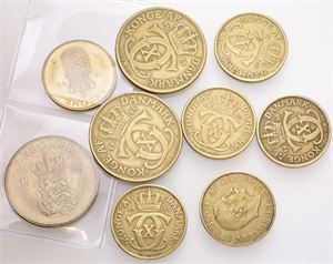 1 krone 1930, 1935, 1938, 1941, 1943, 1959; 2 kroner 1924, 1941, 1959. (9)