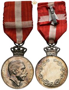 Belønningsmedaljen med krone