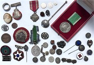 Medaljer, pins, smykker mm. inkl. Ag