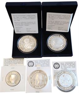 10 kroner 1986, 2005, 2006; 100 kroner 2007 ridser, 2008. (5)