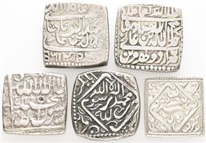 Rupee, 16th century Mughal Empire, as well as 4 others. (5)
