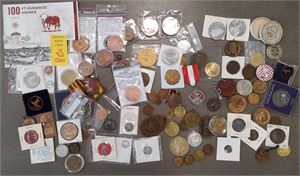 Samling medaljer, tokens osv.  I alt ca. 80 stk.