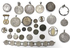 Mønter omdannet til smykker mm. (28)