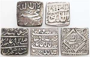 Rupee, 16th century Mughal Empire, as well s 4 others. (5)