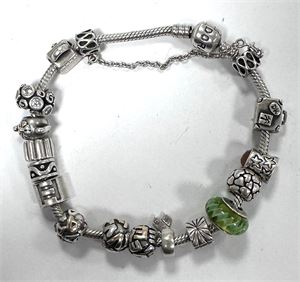 Pandora armlænke af med 13 charms