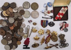 Mønter, medaljer, emblemer osv.