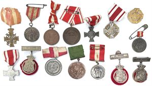 Medaljer m.m. inkl. De Danske Forsvarsbrødre. (15)