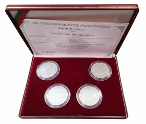 200 Escudos 1999. (4)