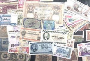 'World', collection paper money incl. Faroe Islands and France.